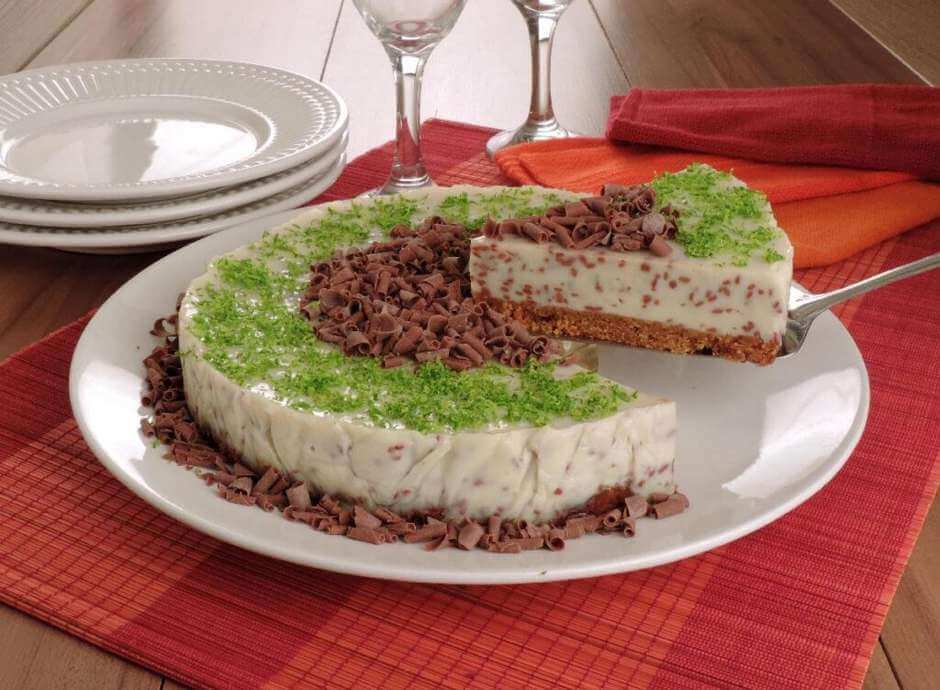 Torta de Limão com Chocolate prepara o cartão