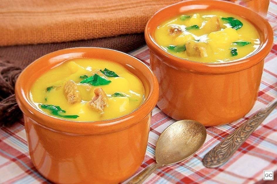 Sopa de Mandioquinha com Carne e Agrião