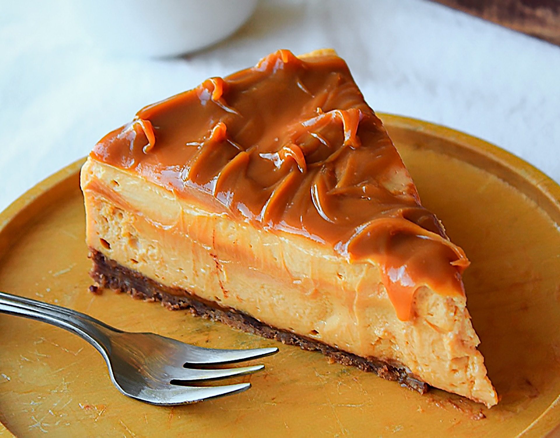 cheescake de doce de leite prepara o cartão